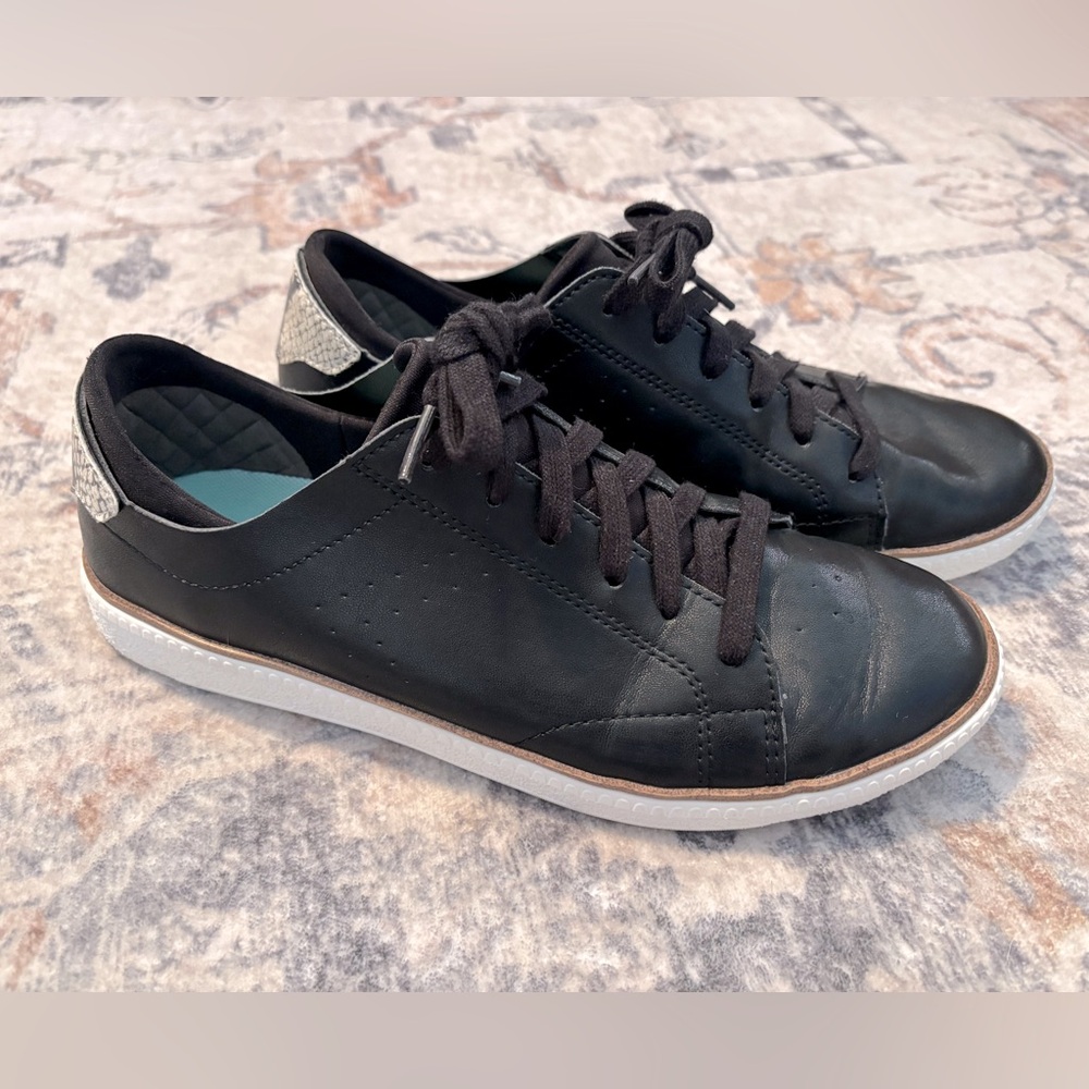 Women’s Dr Scholls Leather Sneakers